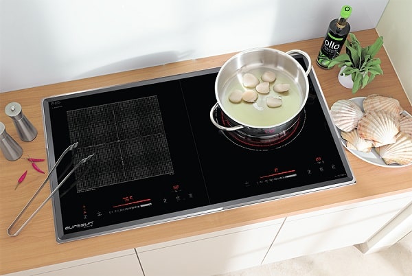 Thiết kế của bếp từ kết hợp hồng ngoại Eurosun EU-TE799Pro Thiết kế của bếp từ kết hợp hồng ngoại Eurosun EU-TE799Pro