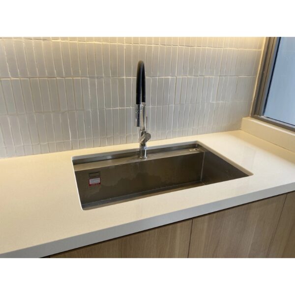 Hình ảnh đá nhân tạo Vicostone Silver White BQ400 Hình ảnh đá nhân tạo Vicostone Silver White BQ400