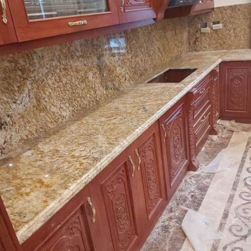 Đá bàn bếp Vàng hoàng gia