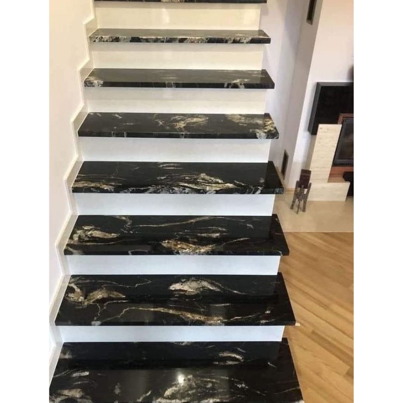 Đá cầu thang bộ thạch anh tự nhiên Titanum Brazil Đá cầu thang bộ thạch anh tự nhiên Titanum Brazil