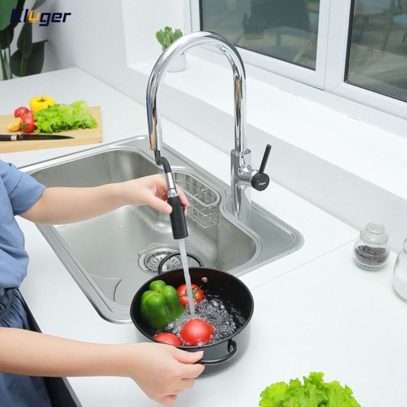 Ảnh vòi rửa bát nóng lạnh Kluger KLF0006C có dây rút Ảnh vòi rửa bát nóng lạnh Kluger KLF0006C có dây rút