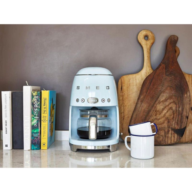 Ảnh máy pha cafe nhỏ giọt SMEG DCF02PBEU Pastel Blue Ảnh máy pha cafe nhỏ giọt SMEG DCF02PBEU Pastel Blue