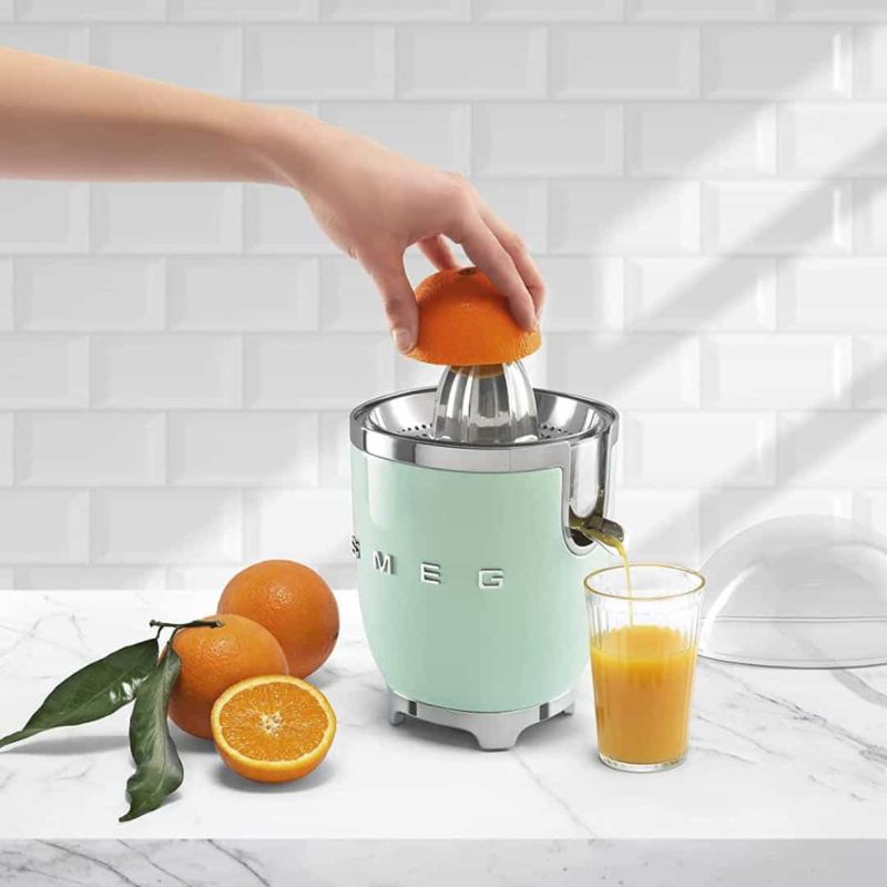 Ảnh máy vắt cam Smeg CJF01PGEU Pastel Green Ảnh máy vắt cam Smeg CJF01PGEU Pastel Green