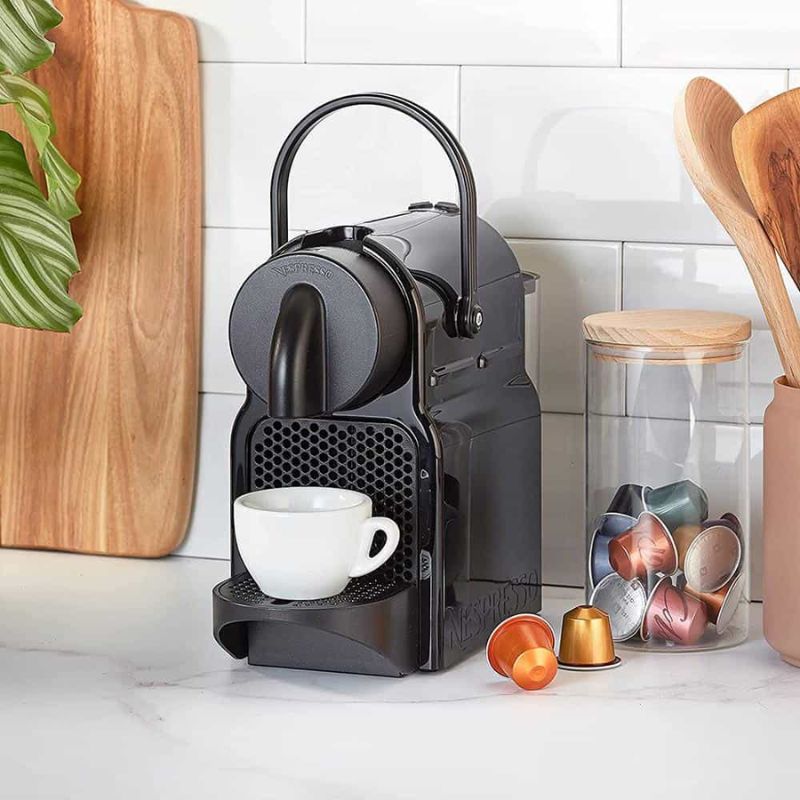 Hình ảnh máy pha cafe viên nén Delonghi Nespresso Inissia EN80.B Hình ảnh máy pha cafe viên nén Delonghi Nespresso Inissia EN80.B