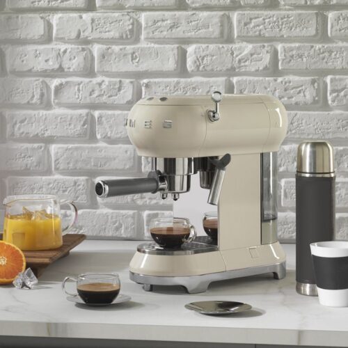 Máy pha cà phê Hafele Smeg ECF01CREU 535.43.655 3 anh may pha ca phe hafele smeg ecf01creu 535 43 655