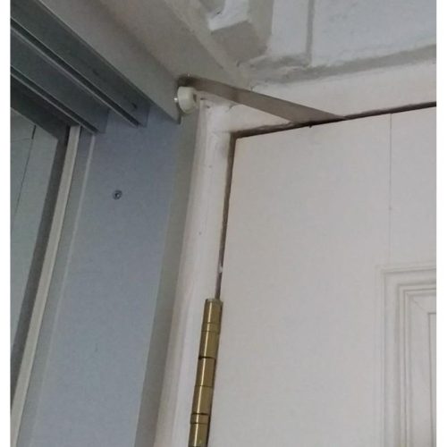 Chặn cửa trên khung trái Hafele 937.13.560 3 hinh anh chan cua tren khung trai hafele 937.13.560