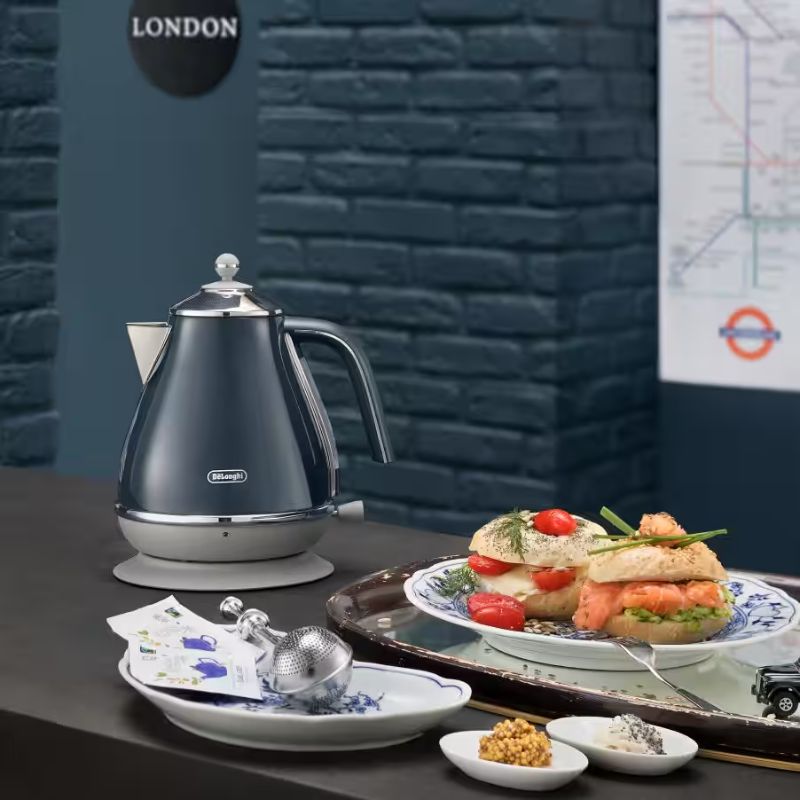 Ảnh thực tế Ấm đun nước Delonghi KBOC2001.BL Ảnh thực tế Ấm đun nước Delonghi KBOC2001.BL