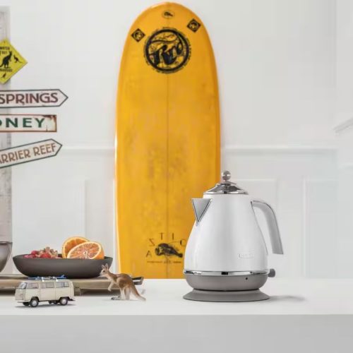 Ấm siêu tốc Delonghi KBOC2001.W 5 Ảnh thực tế Ấm siêu tốc Delonghi KBOC2001.W