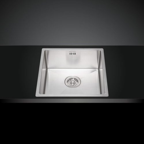 anh chau rua chen malloca 1044p