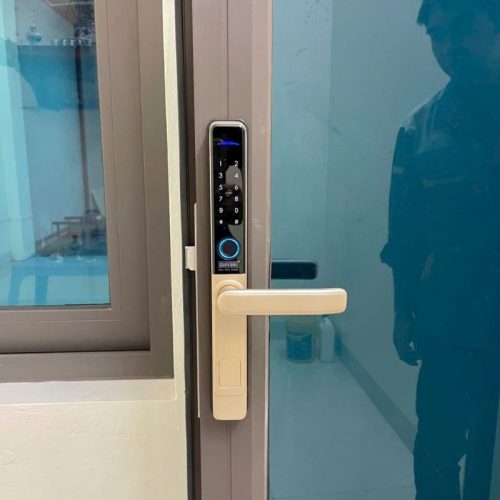 anh khoa van tay cua nhom giovani gsl 582g