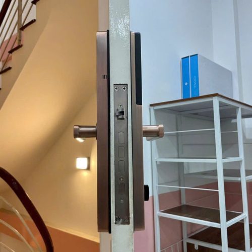 hinh anh khoa van tay thong minh giovani gsl 168g