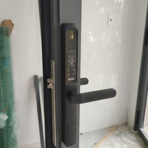 hinh anh khoa van tay thong minh giovani gsl k511b